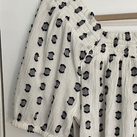 Loft White  and Black Patterned Women's Top - Picture 7 of 10